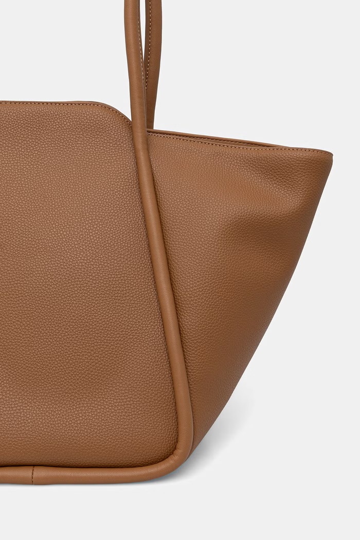 Doplnky Karl Lagerfeld kabelka typu tote dámska z imitácie kože IKON B3W30116 hnedá