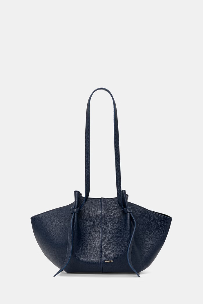 Yuzefi kabelka typu shopper dámska kožená MOCHI tmavomodrá YUZSS26.HB.MO.L063