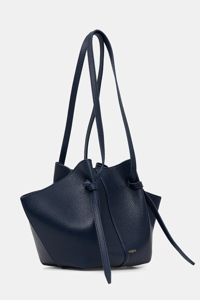 Yuzefi kabelka typu shopper dámska kožená MOCHI YUZSS26.HB.MO.L063 tmavomodrá AW26