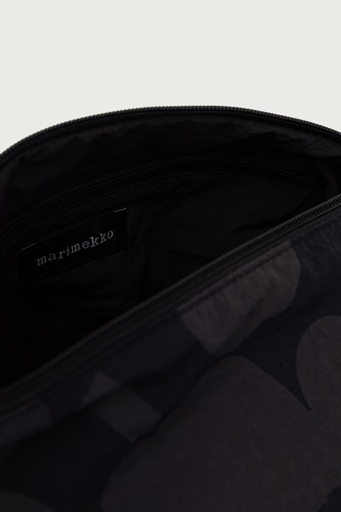 Μικρή τσάντα γυναικεία Marimekko μαύρο 095820