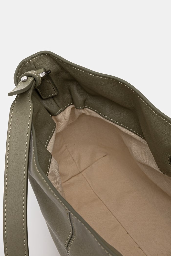 Marc O'Polo torebka crossbody damska skórzana 5000010837 zielony