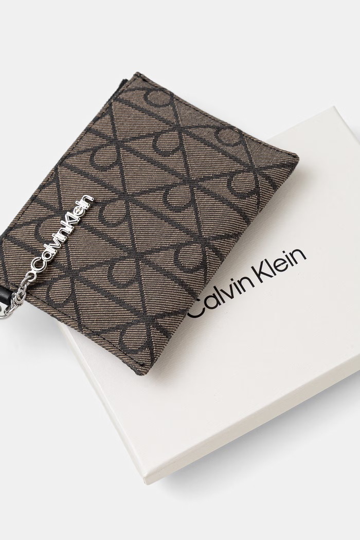 Calvin Klein peňaženka zapínaná na sponu dámska béžová LV04F1266G
