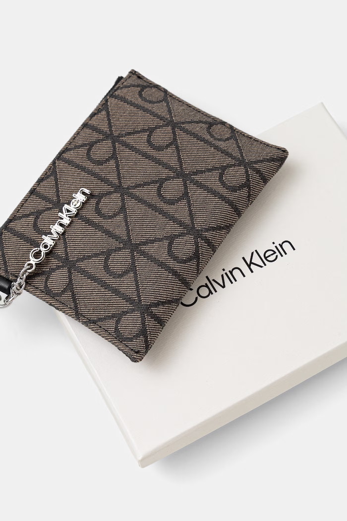 Calvin Klein peňaženka zapínaná na sponu dámska béžová LV04F1266G