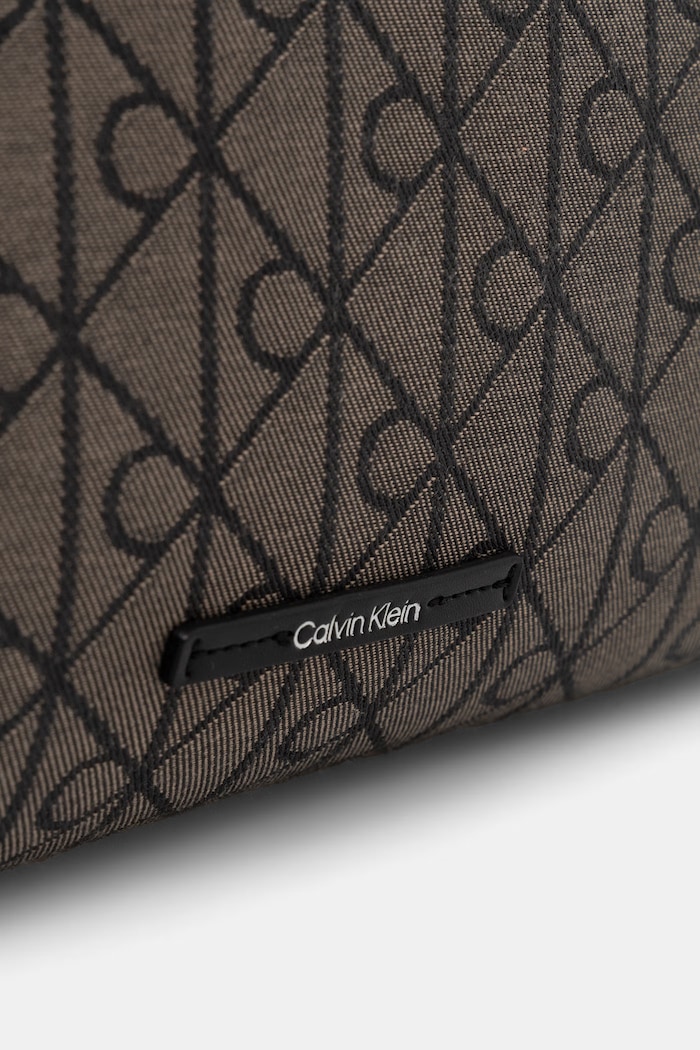 Calvin Klein geantă shopper pentru femei maro LV04F3750G
