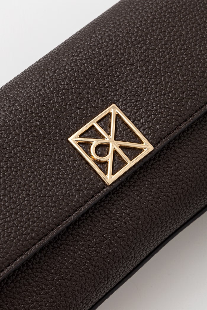 Calvin Klein torebka damska z imitacji skóry brązowy LV04F3740G