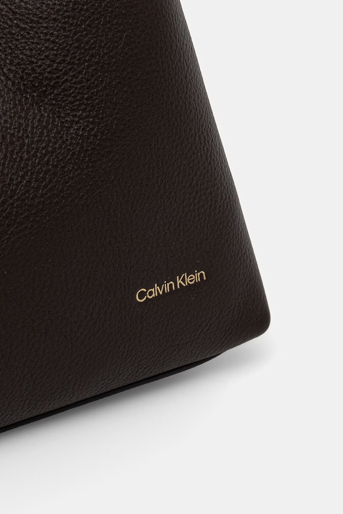 Αξεσουάρ Calvin Klein τσάντα hobo γυναικεία δερμάτινη LV04F3657G καφέ