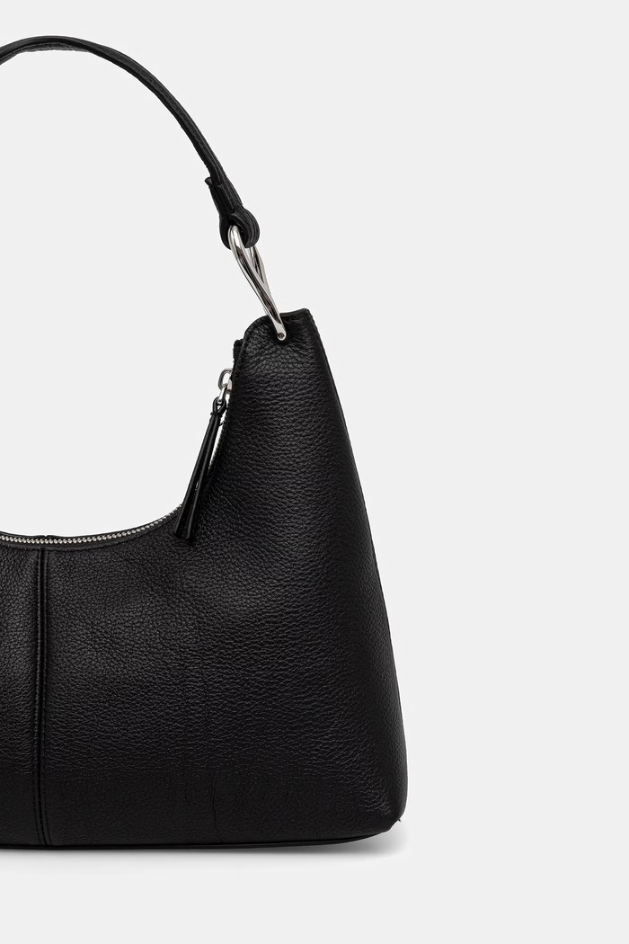 Calvin Klein kabelka hobo dámska kožená čierna LV04F3657G