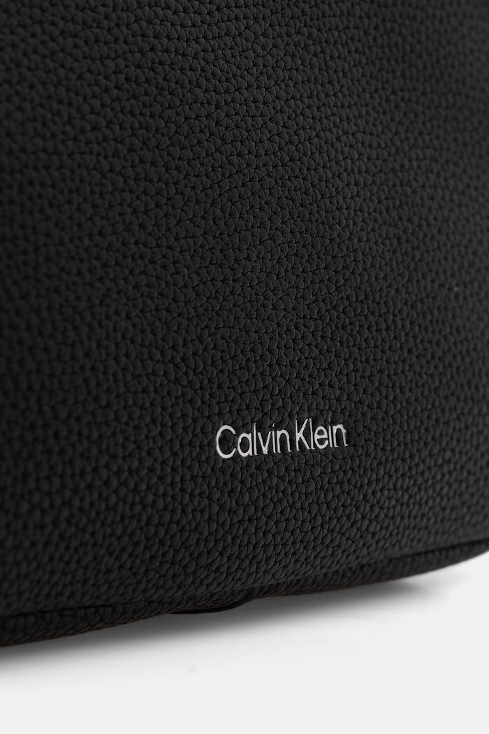 Calvin Klein torebka crossbody damska z imitacji skóry czarny LV04F3656G