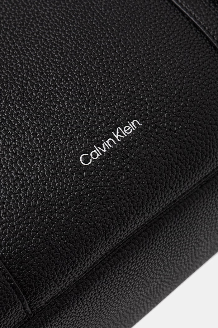 Calvin Klein kabelka typu tote dámska z imitácie kože čierna LV04F3644G