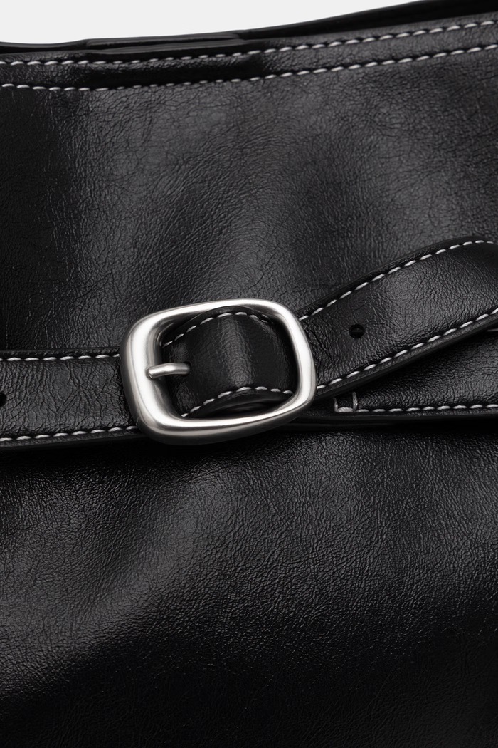 Calvin Klein kabelka typu vak dámska z imitácie kože čierna LV04F3551G