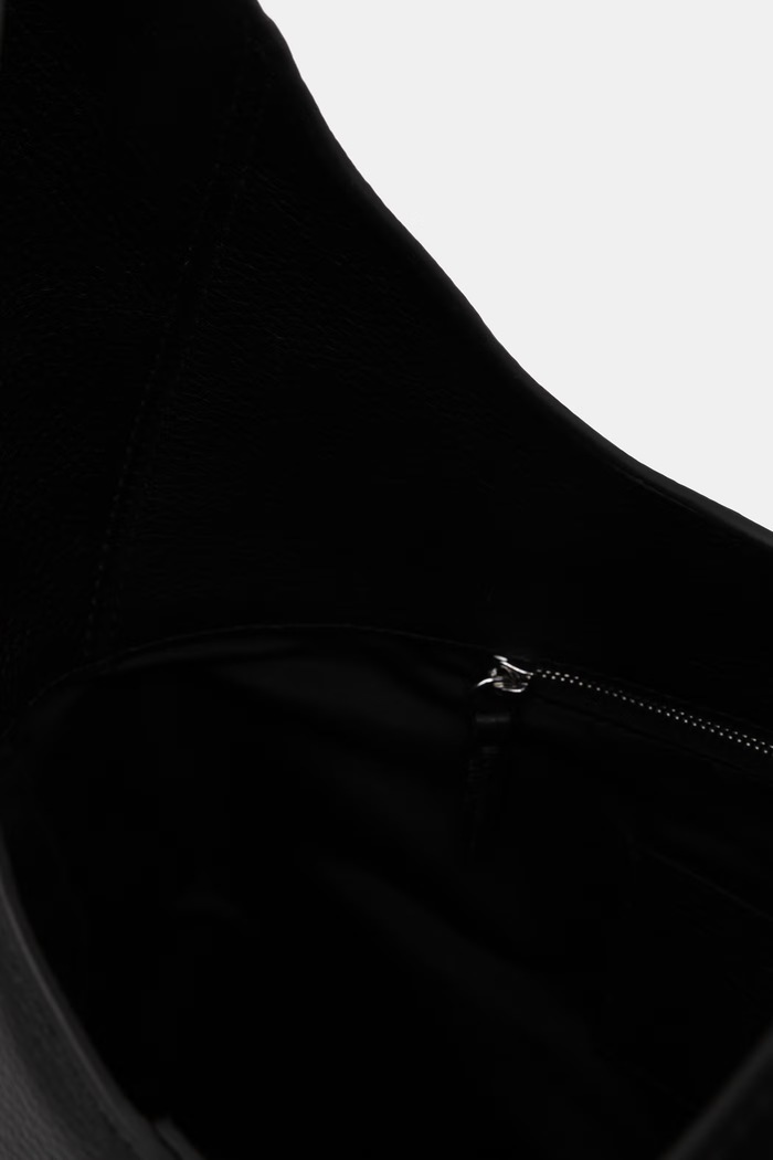 Calvin Klein kabelka typu tote dámska kožená LV04F3543G čierna