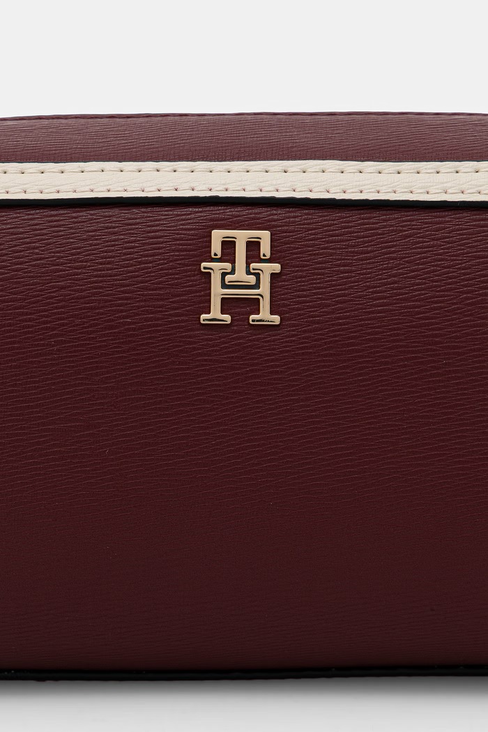 Kiegészítők Tommy Hilfiger keresztpántos táska női műbőr AW0AW18899 burgundia