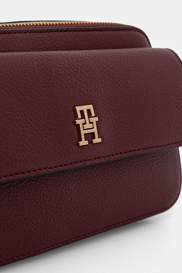 Tommy Hilfiger crossbody kabelka dámska z imitácie kože burgundské AW0AW18721