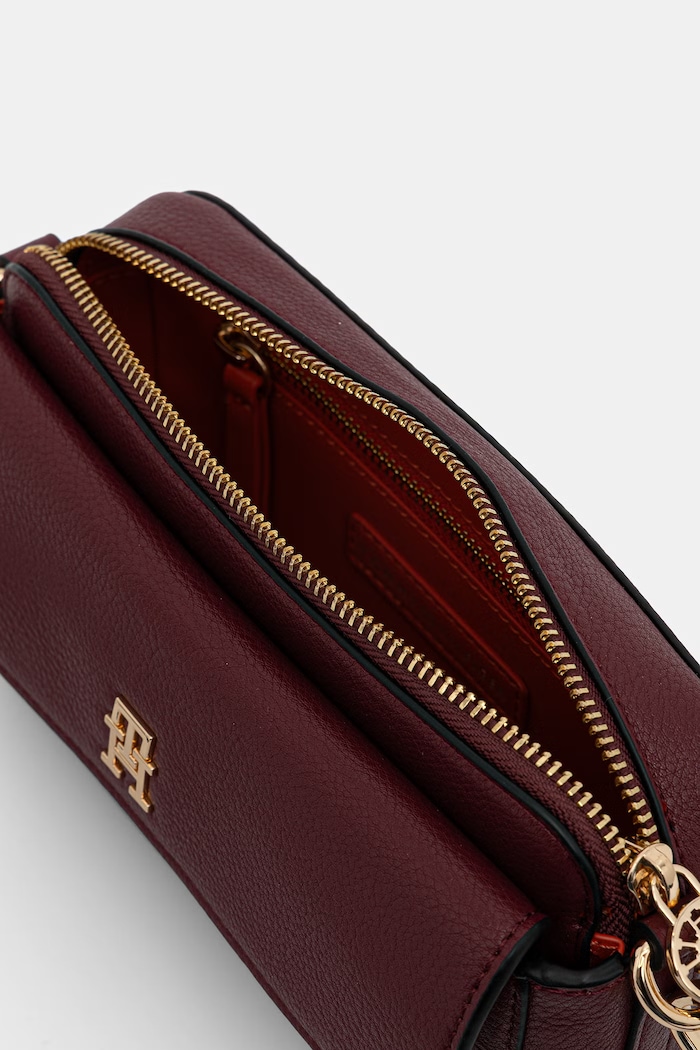 Tommy Hilfiger crossbody kabelka dámska z imitácie kože AW0AW18721 burgundské