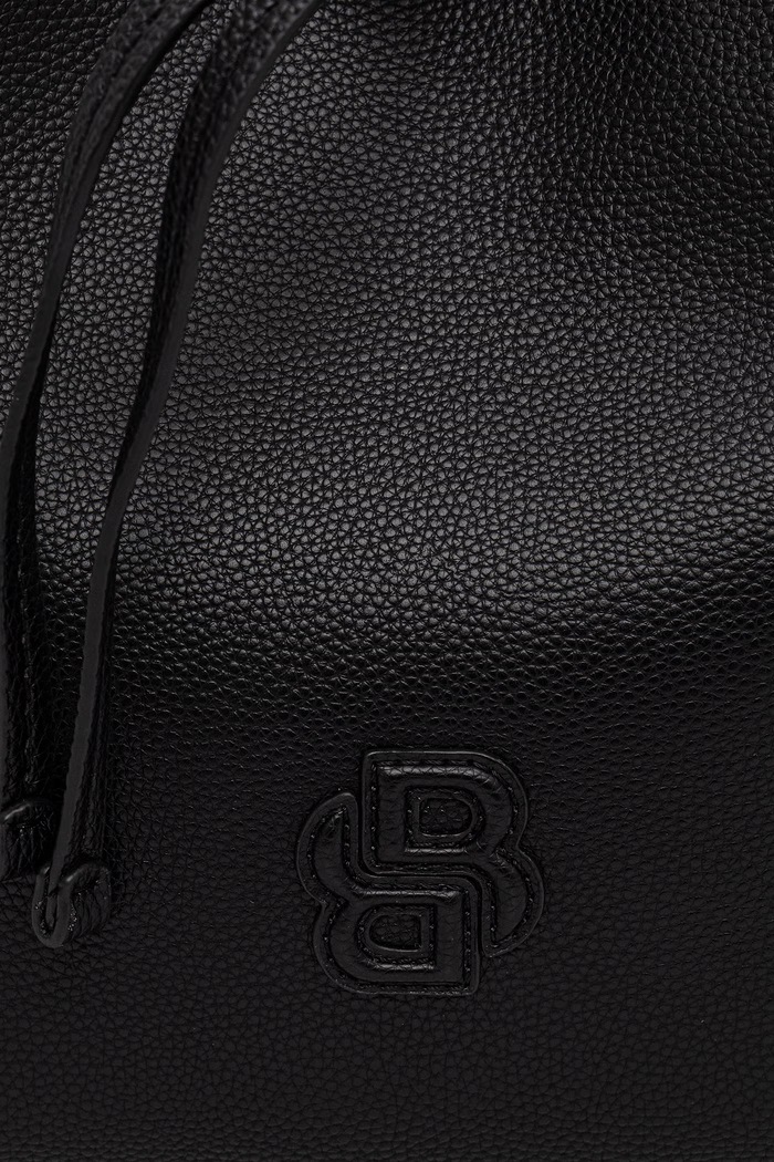 BOSS kabelka dámska z imitácie kože Anett Drawstring 50567602 čierna