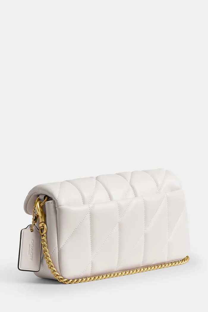 Akcesoria Coach torebka crossbody damska skórzana Quilted Tabby Chain Crossbody 19 CBH23 biały