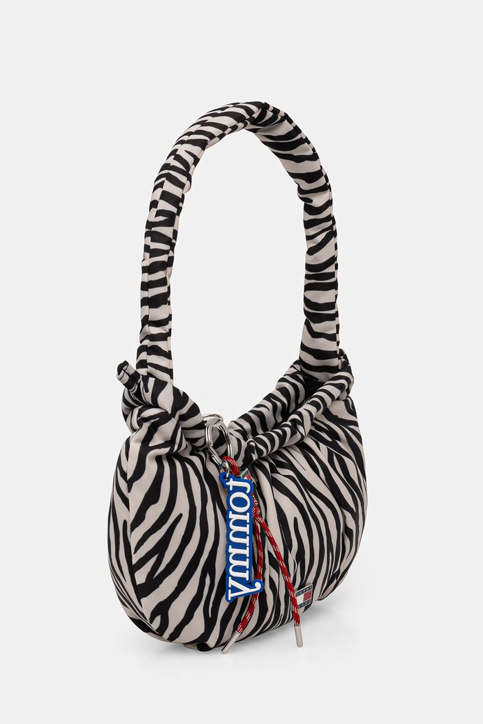 Tommy Jeans taška dámská AW0AW18882 černá AW26