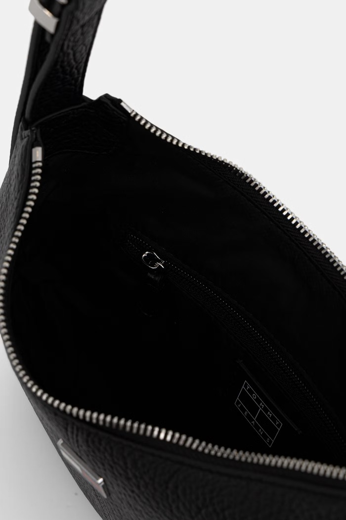 Tommy Jeans klasična torbica ženska iz umetnega usnja AW0AW18777 črna