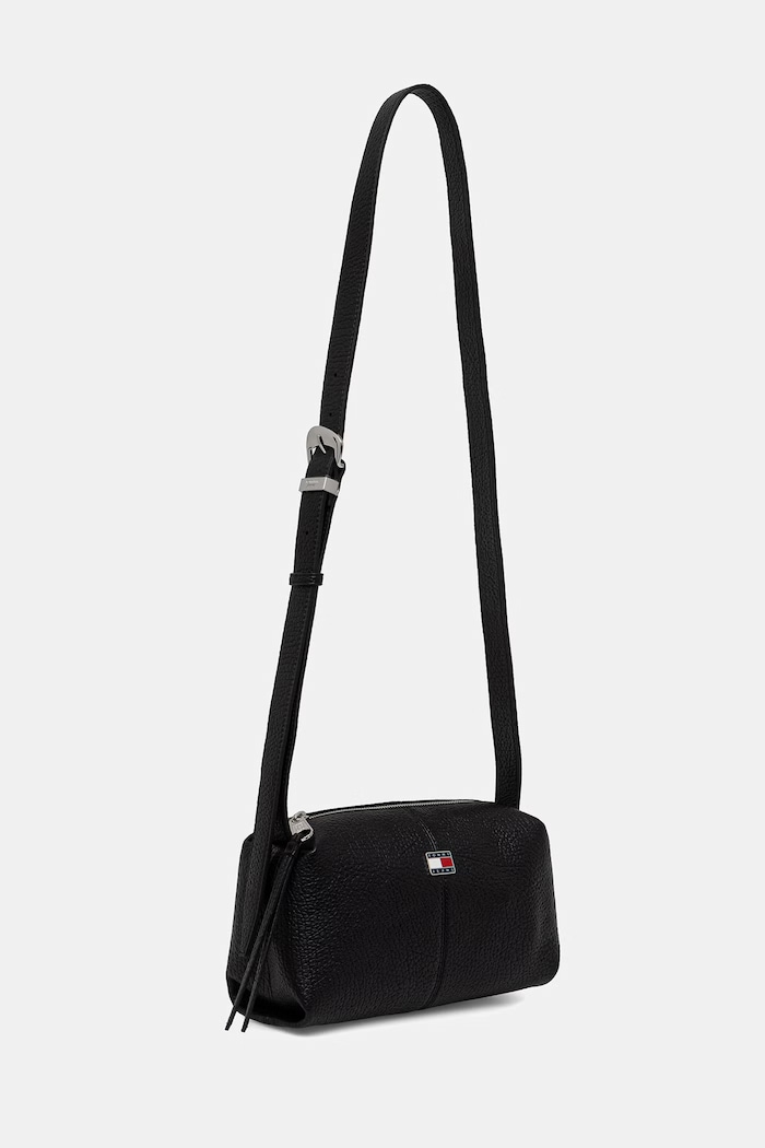 Tommy Jeans χιαστί γυναικεία από απομίμηση δέρματος AW0AW18775 μαύρο AW26
