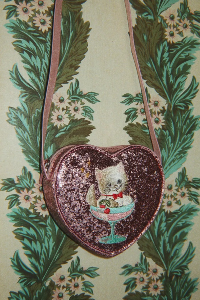 Konges Sløjd Torebka crossbody dziecięca TUT SHOULDER BAG różowy KS106630.9BY2