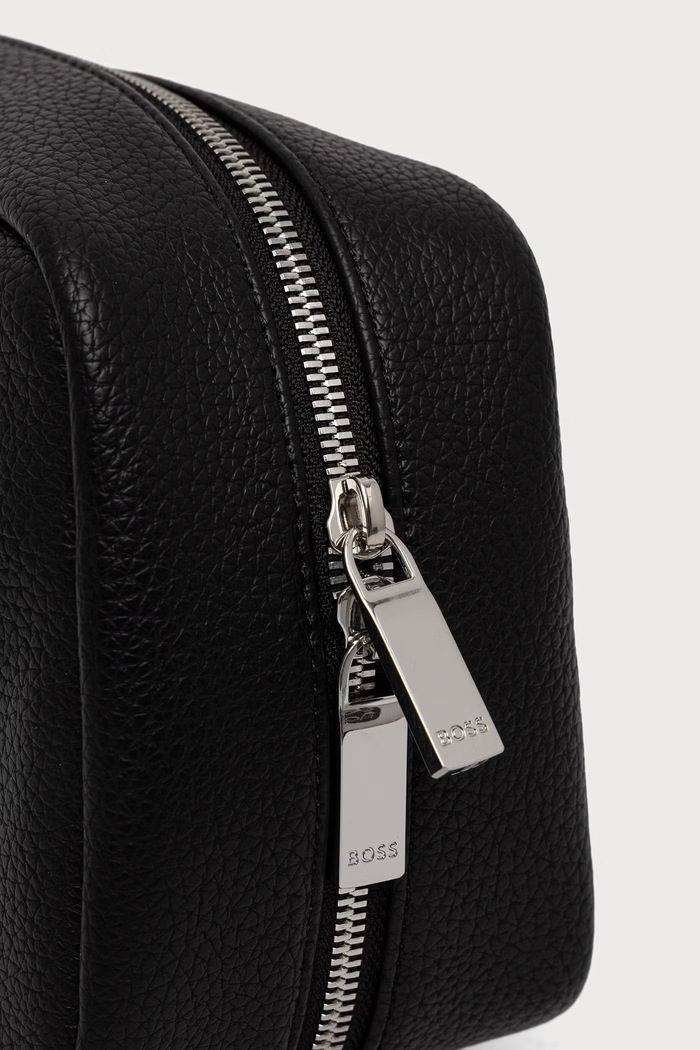 Аксесоари BOSS козметична чанта мъжка от имитация на кожа Ray EVO_Washbag 50572883 черен