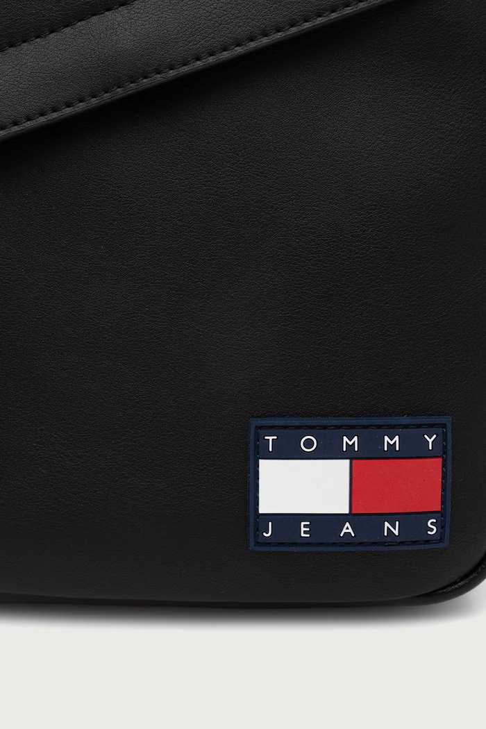 Mala torba za muškarce od imitacije kože Tommy Jeans AM0AM14608 crna
