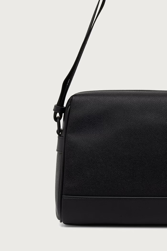 Dodaci Tommy Hilfiger Torba za muškarce od imitacije kože AM0AM14759 crna