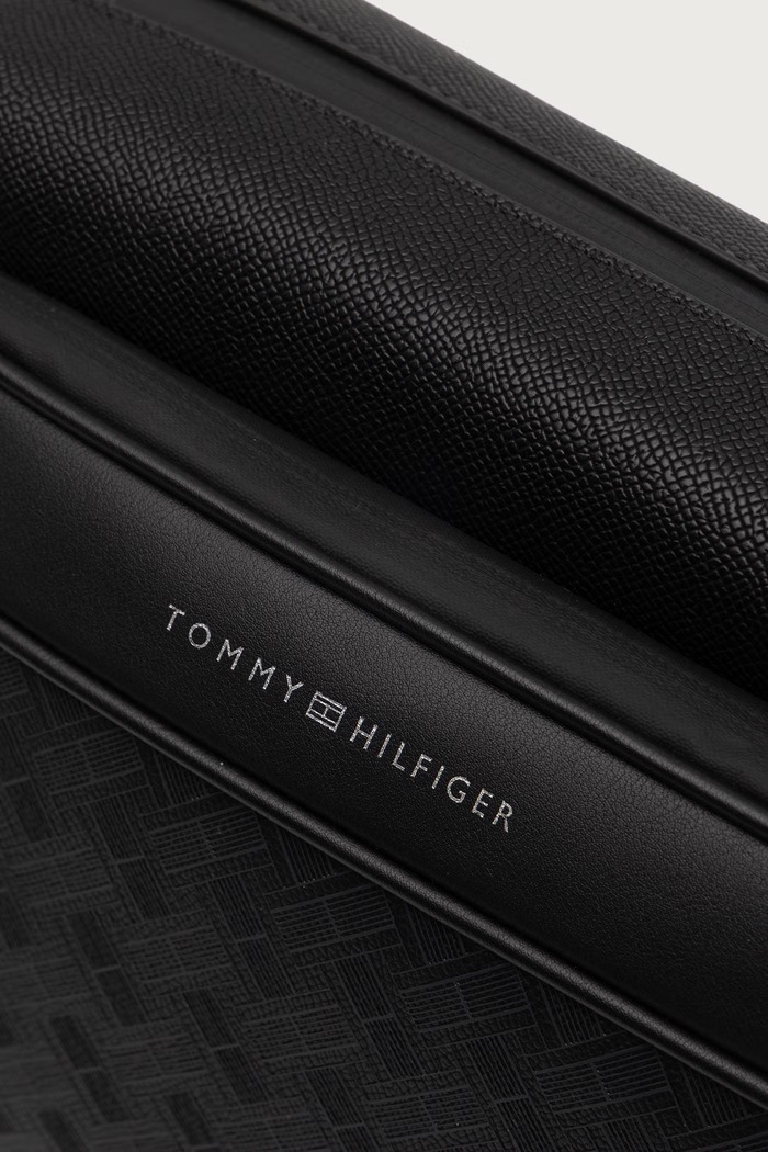 Torba za muškarce od imitacije kože Tommy Hilfiger AM0AM14759 crna