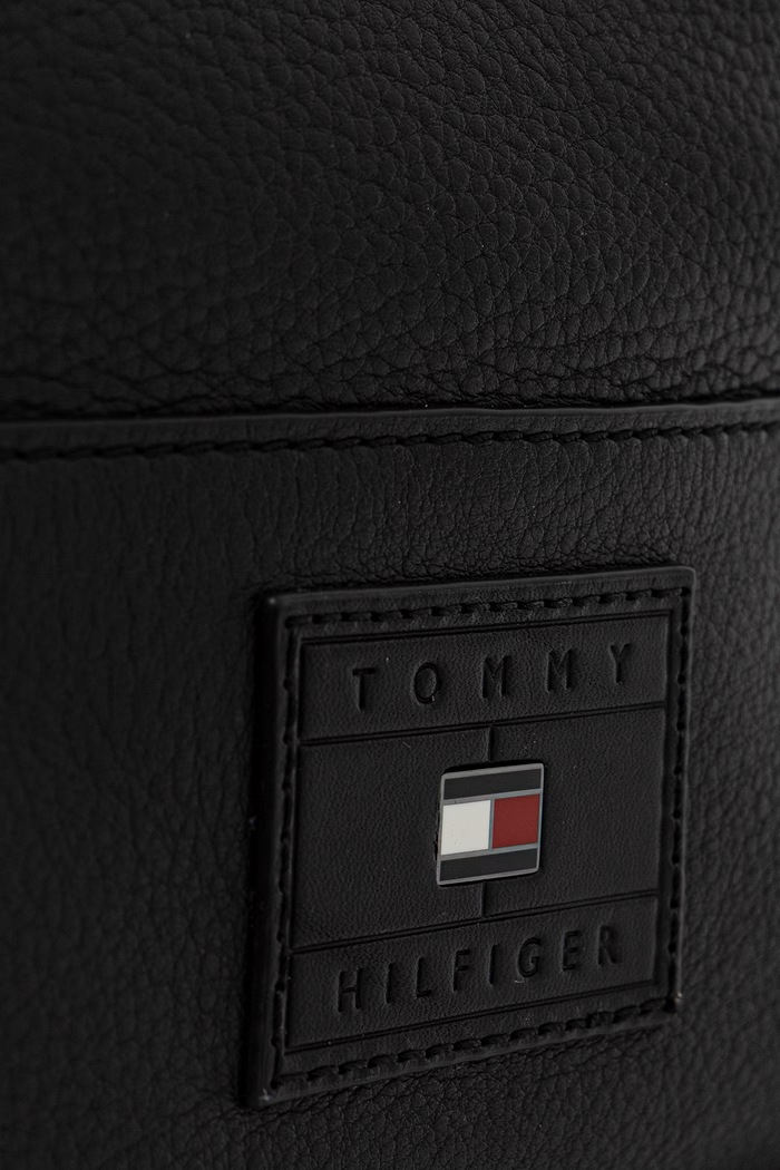 Torba męska skórzana Tommy Hilfiger AM0AM14998 czarny