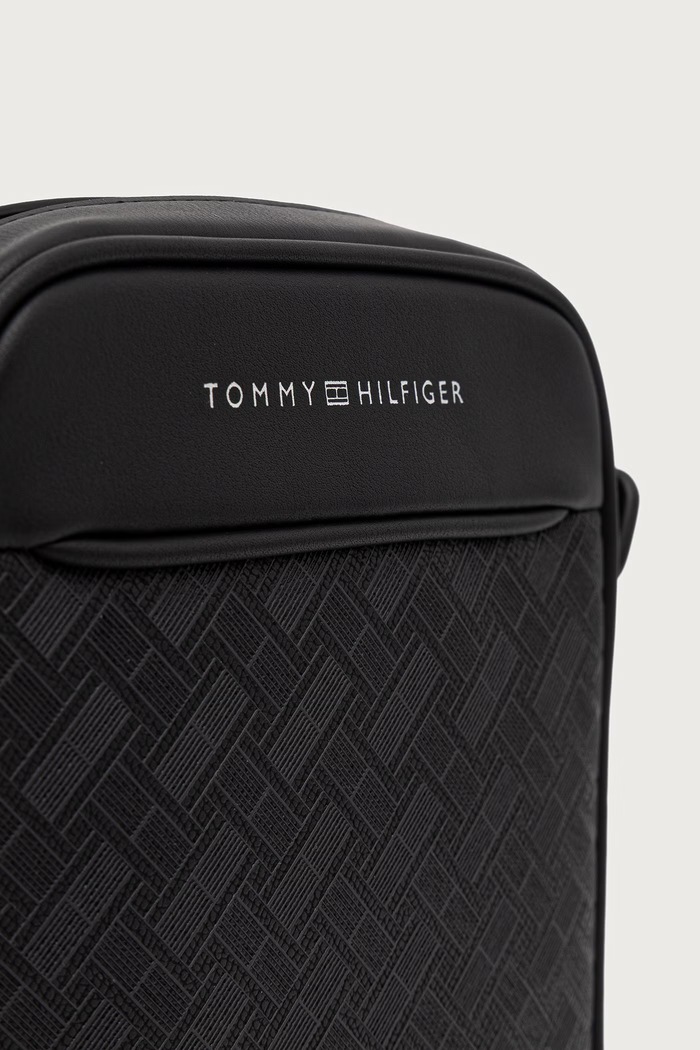 Φάκελος ανδρικός από απομίμηση δέρματος Tommy Hilfiger AM0AM14844 μαύρο