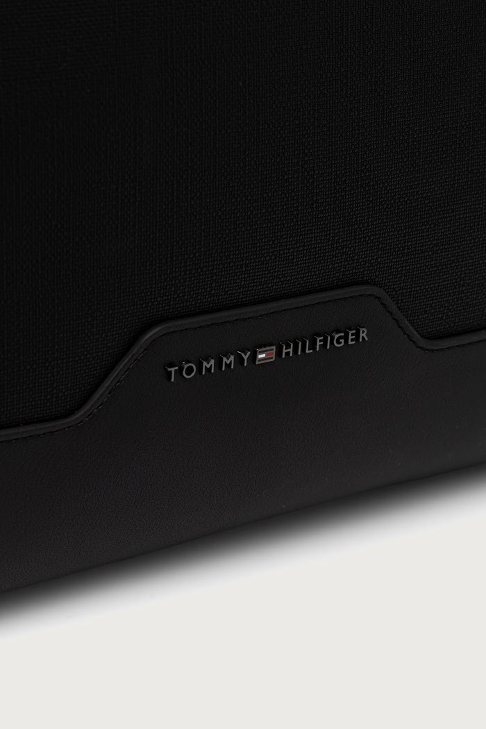Torba za muškarce Tommy Hilfiger AM0AM14702 crna