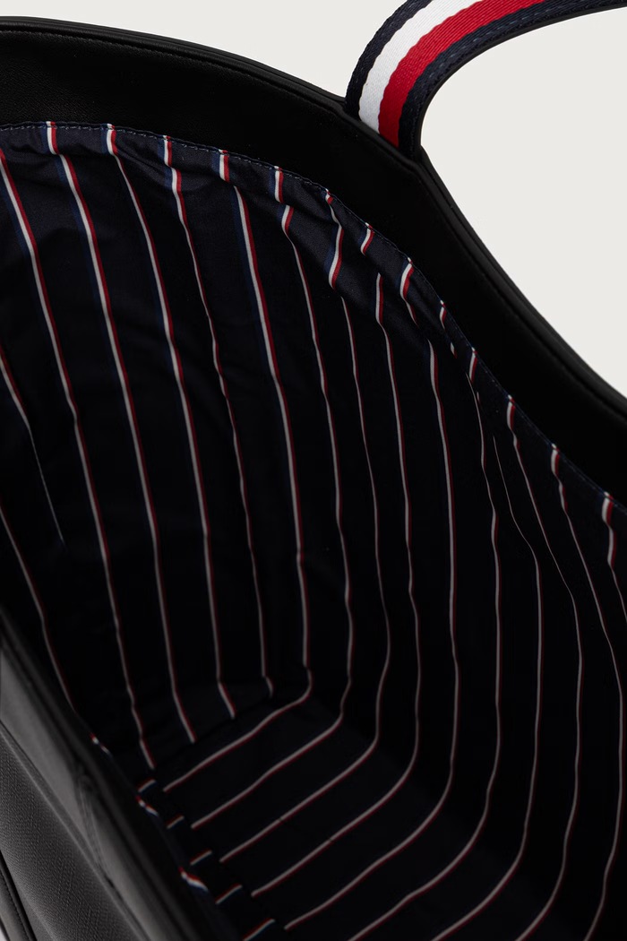 Torba za muškarce Tommy Hilfiger crna AM0AM14702