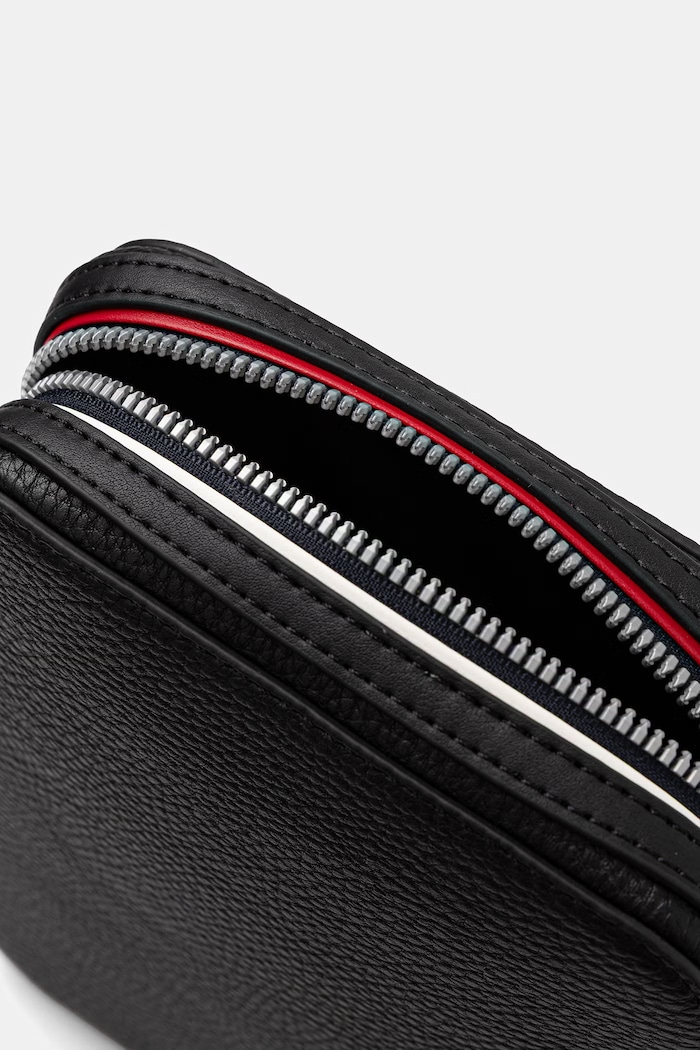 Tommy Hilfiger saszetka męska z imitacji skóry czarny AM0AM14698