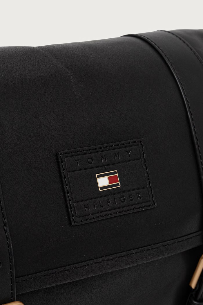 Listonoszka męska skórzana Tommy Hilfiger AM0AM14693 czarny