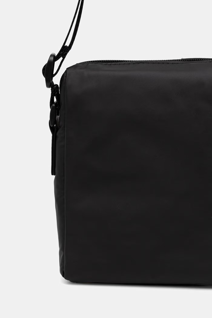 Akcesoria Calvin Klein saszetka męska LV04D3480G czarny