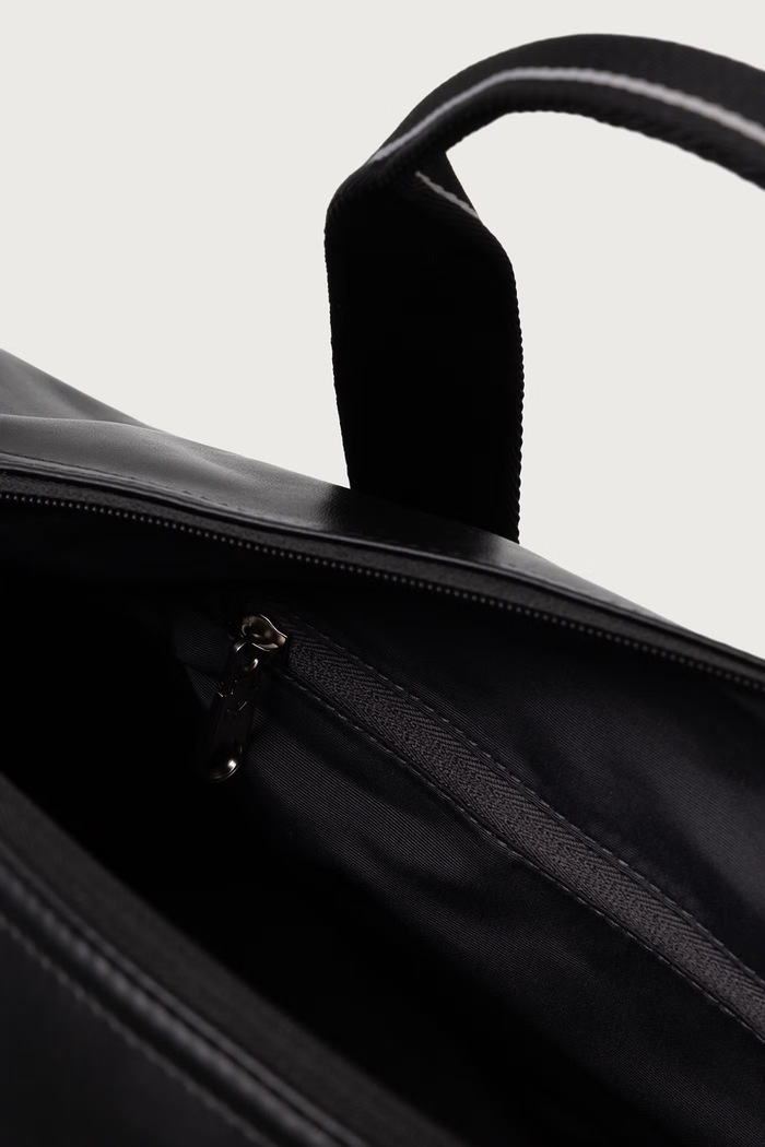 Calvin Klein torba męska z imitacji skóry LV04D3461G czarny