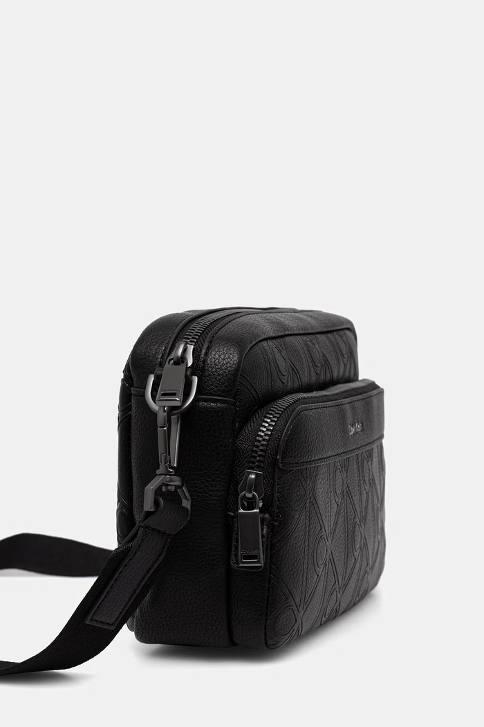 Calvin Klein saszetka męska z imitacji skóry LV04D3563G czarny AW26