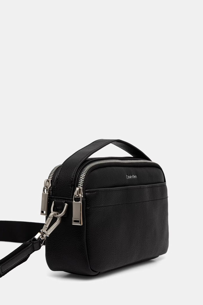 Calvin Klein saszetka męska z imitacji skóry LV04D3559G czarny AW26