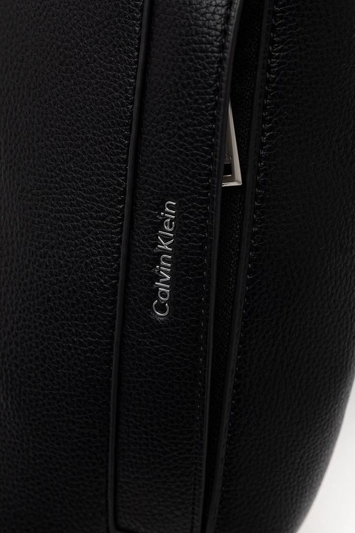 Calvin Klein saszetka męska z imitacji skóry czarny LV04D3495G