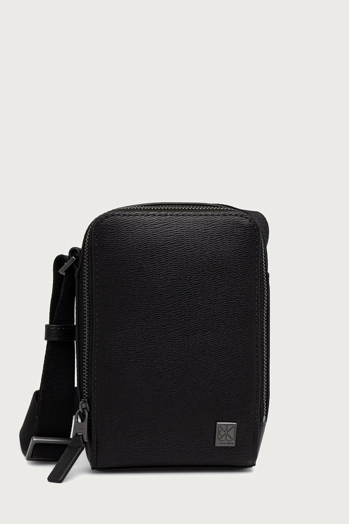 Calvin Klein Kabelka pánska z imitácie kože čierna LV04D1285G