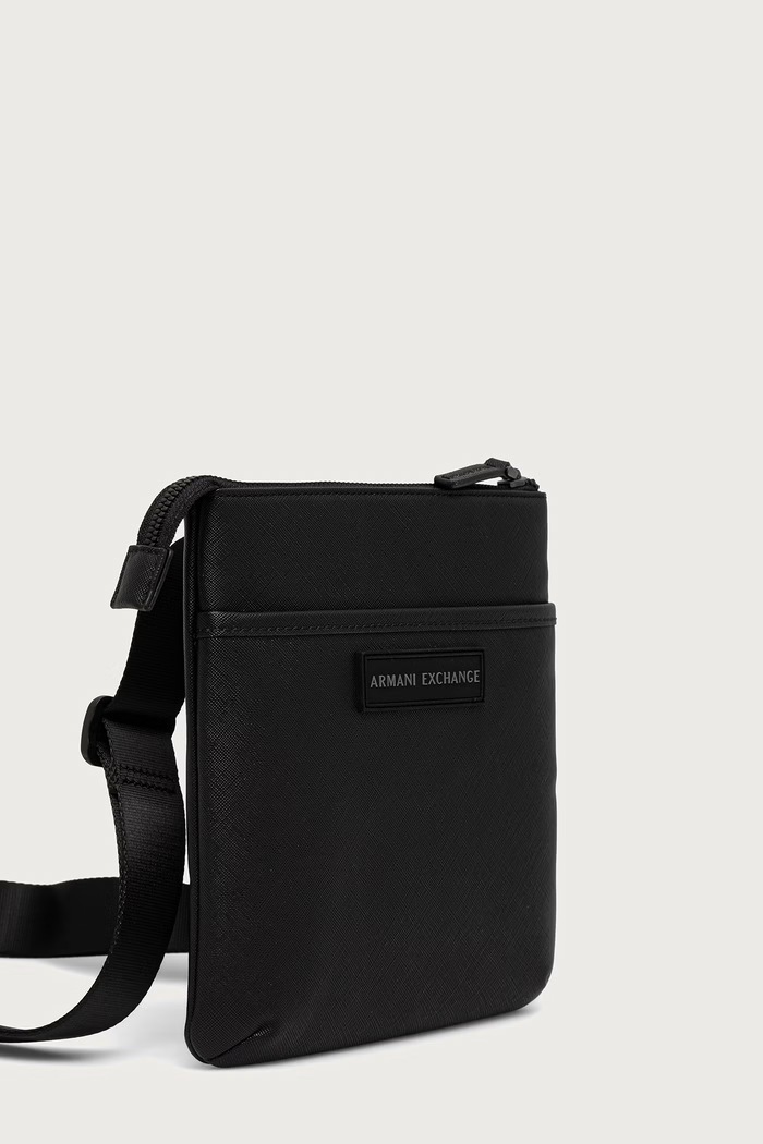 Armani Exchange Kabelka pánska z imitácie kože XM003575.AF26659 čierna AW26