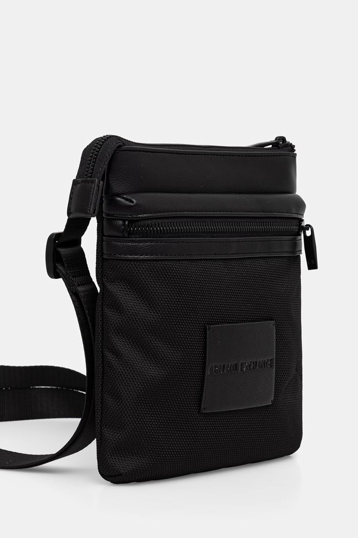 Armani Exchange сумка для мужчин XM003572.AF26655 чёрный AW26