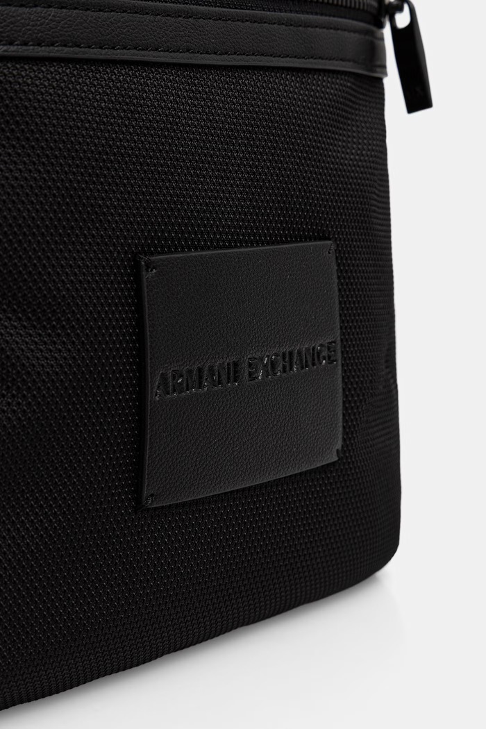 Armani Exchange сумка для мужчин чёрный XM003572.AF26655