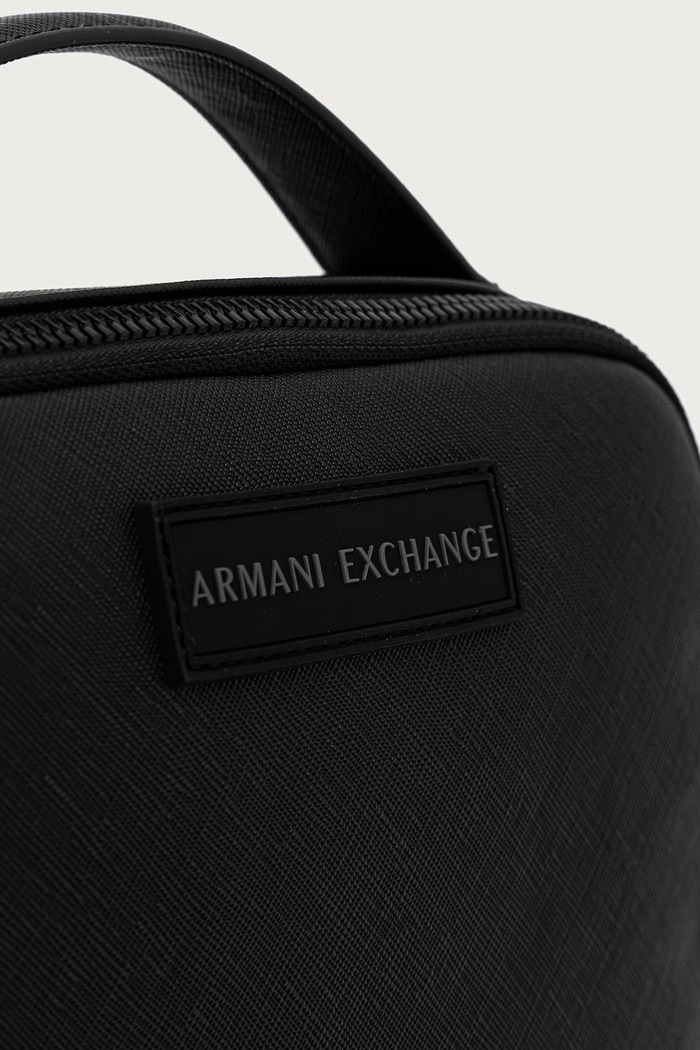Saszetka męska Armani Exchange XM003158.AF26659 czarny