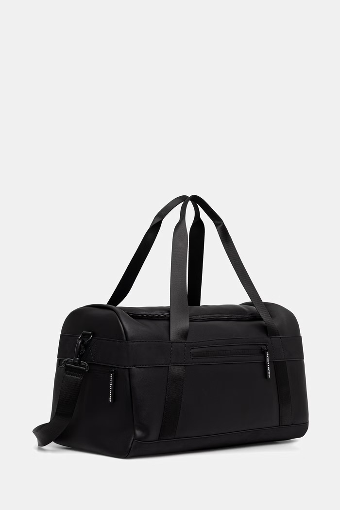 Armani Exchange putna torba za muškarce od imitacije kože XM003365.AF26679 crna AW26