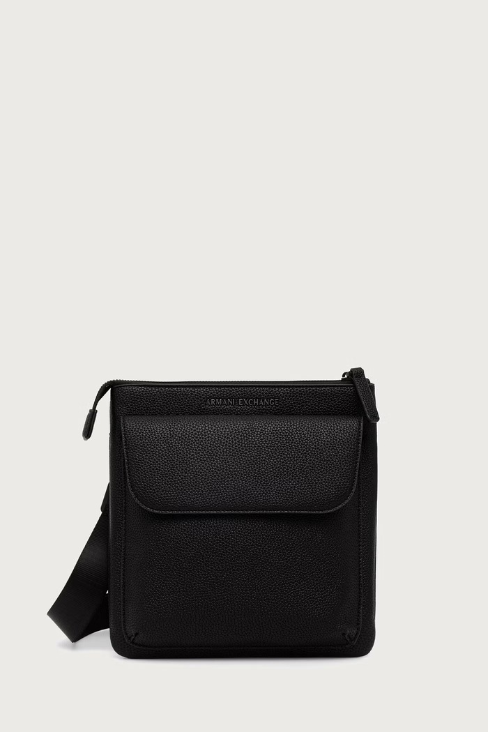 Armani Exchange mala torba za muškarce od imitacije kože crna XM003308.AF26663