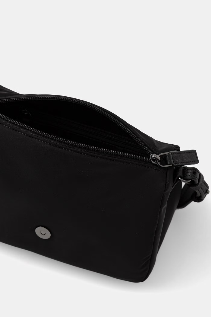 Emporio Armani saszetka męska EM001806.AF28784 czarny