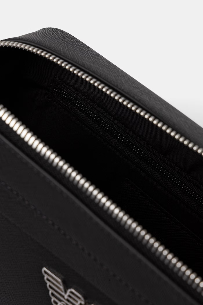 Emporio Armani taštička pánská z imitace kůže EM001186.AF13805 černá