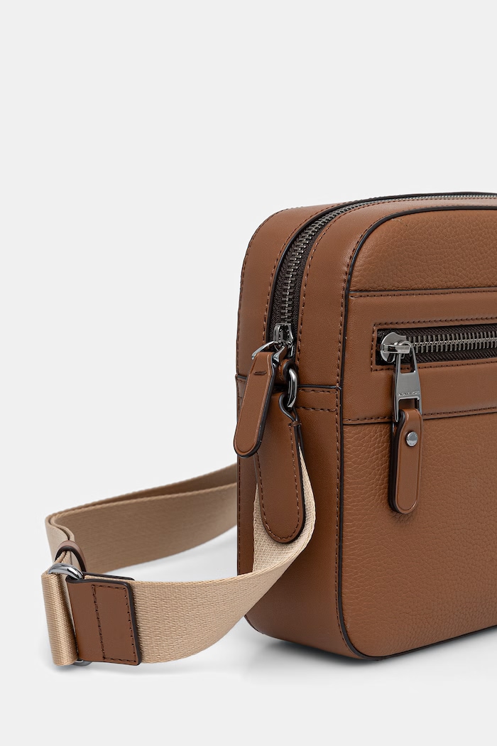 Michael Kors saszetka męska z imitacji skóry 33T6LJSM1X brązowy AW26