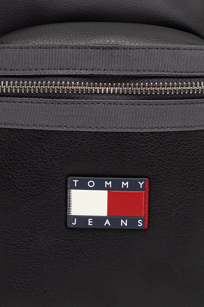 Tommy Jeans saszetka męska z imitacji skóry czarny AM0AM14334